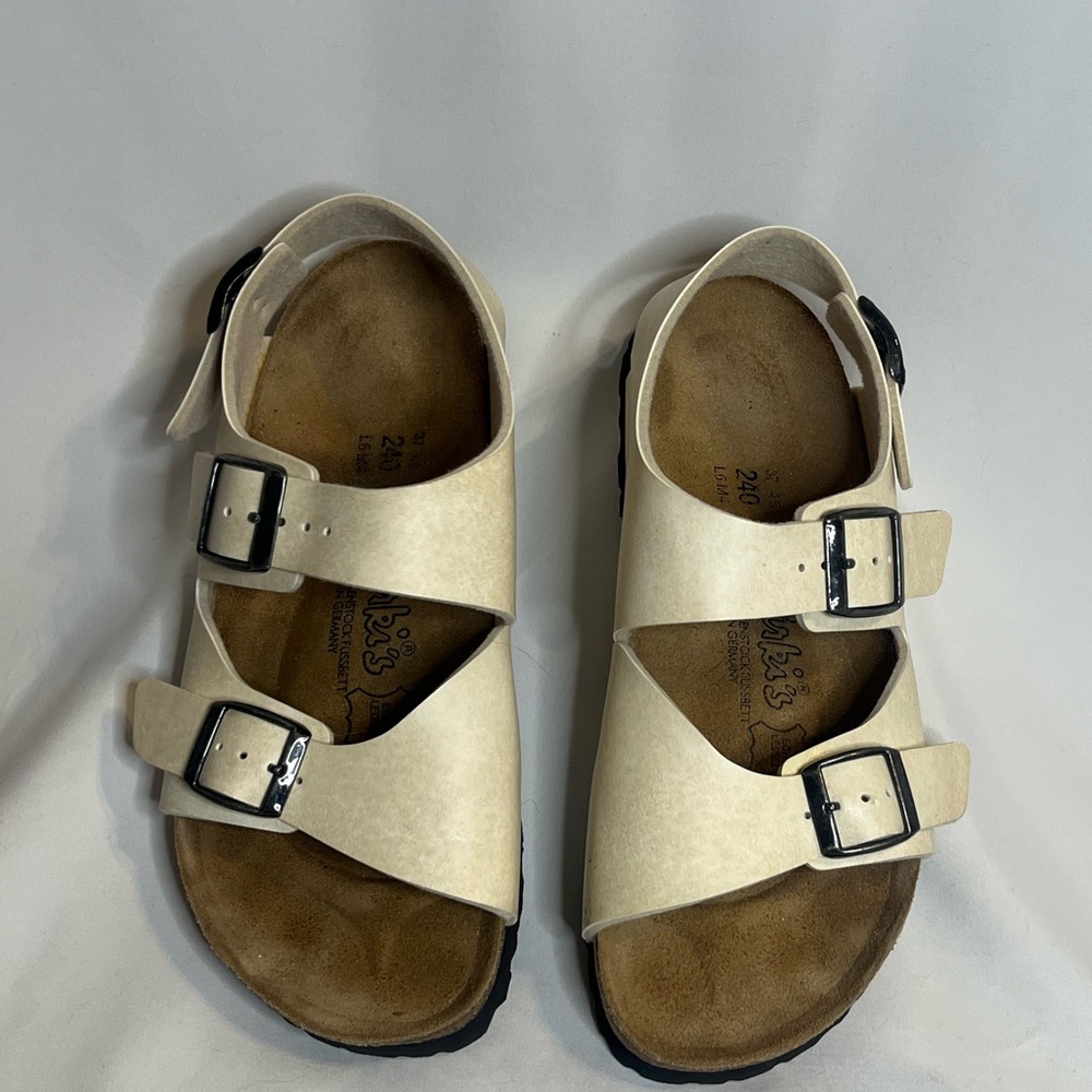 Birkenstock Cream Sandals Women’s Size 6 - Picture 2 of 8